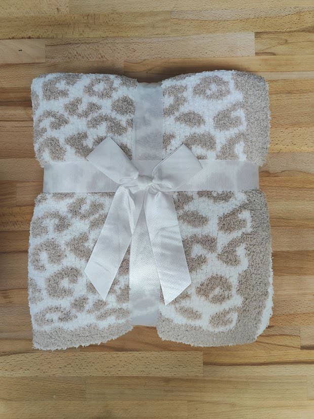 Leopard Ultra Soft 50"x60" Throw Blanket: Beige
