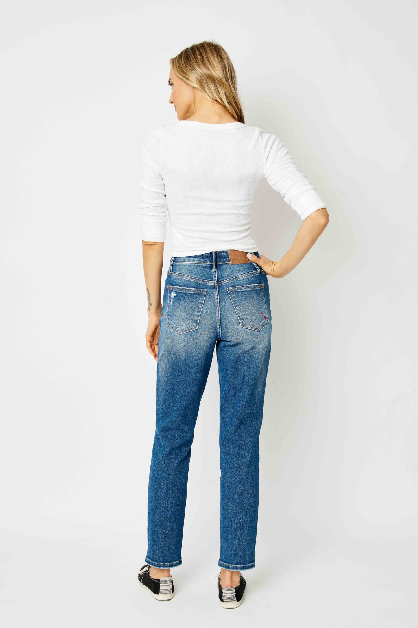 Judy Blue Queen of Hearts Relaxed Boyfriend Jean